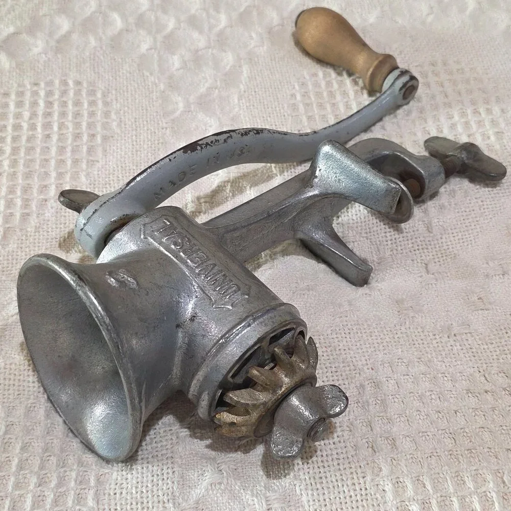 Vintage Universal No 2 Meat Grinder Food Chopper Manual Hand Crank USA Cast Iron